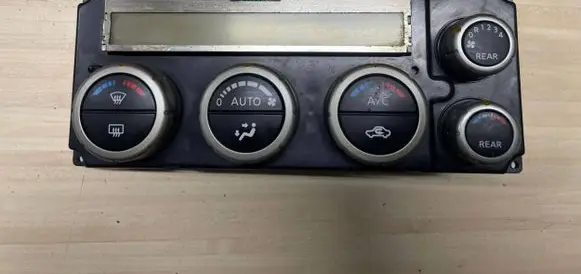 Nissan Pathfinder R51 Climate control unit 27500EB55A 1029486 072020060931