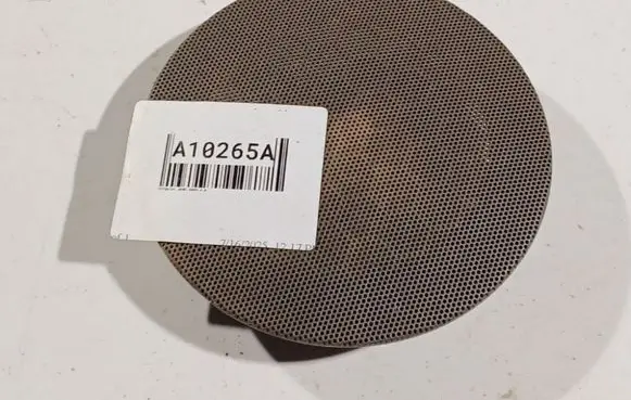 Side speaker trim/cover