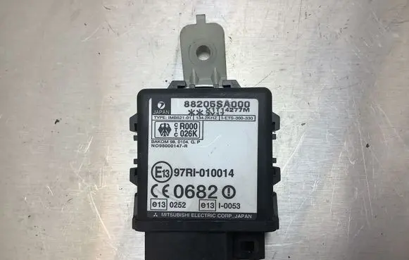 Subaru Forester SG Immobilizer control unit/module 88205SA000 97RI010014