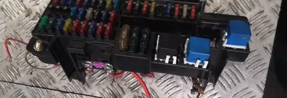 Mercedes-Benz A W168 Fuse module a1685462143