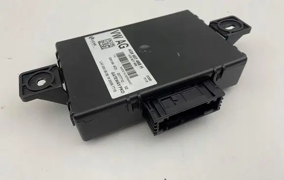 Audi A6 S6 C7 4G Gateway control module 4G8907468H