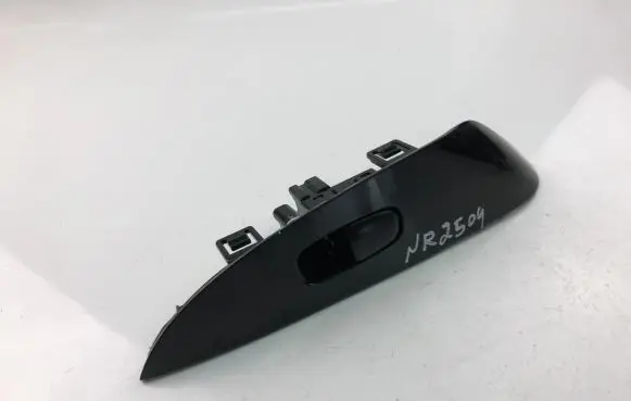 Nissan Leaf II (ZE1) Electric window control switch 829613NL0A