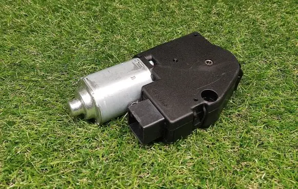 Sunroof motor/actuator