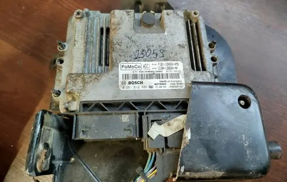 Ford Fiesta Engine control unit/module F1B112A650AMB E1BA12B680AA