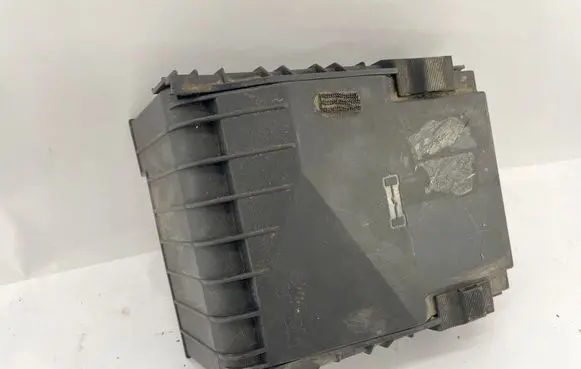 Seat Alhambra (Mk2) Fuse box cover 1K0937132F
