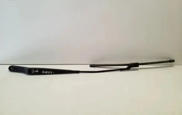 Volkswagen PASSAT B6 Front wiper blade arm 3C2955409B