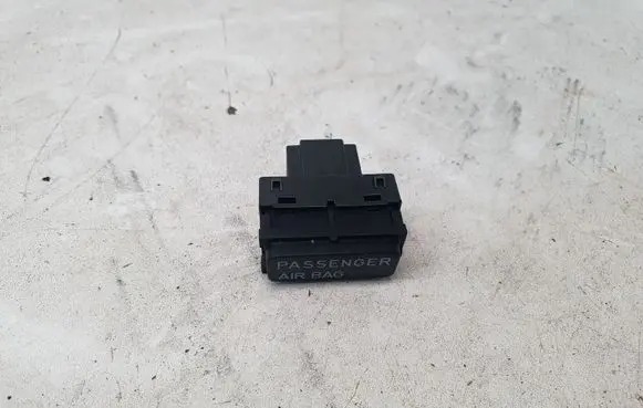 Volkswagen Golf V Passenger airbag on/off switch 1K0919234D