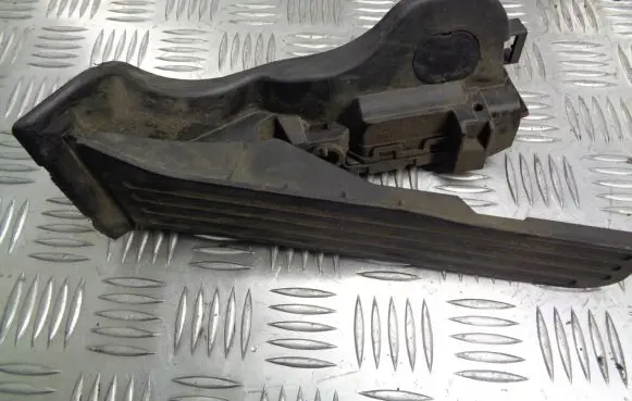 Seat Leon (1M) Accelerator throttle pedal 1K1721503L