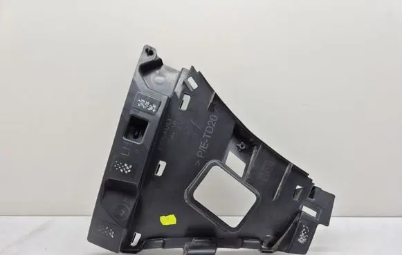 Front bumper mounting bracket