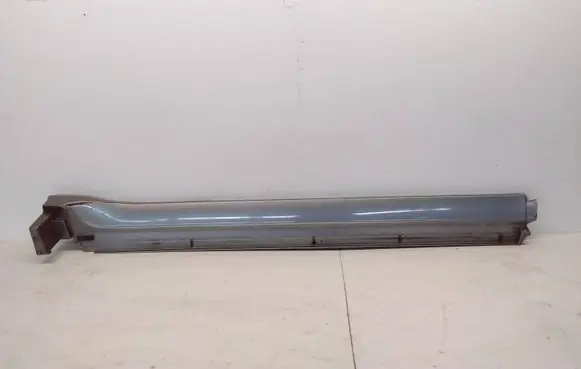 Mitsubishi Pajero Sill MN117302