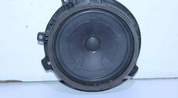 Hyundai Bayon Front door speaker