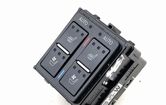 Lexus RX 450H Seat heating switch 8475248010 75J230