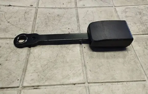 Peugeot 607 Front seatbelt buckle B507654