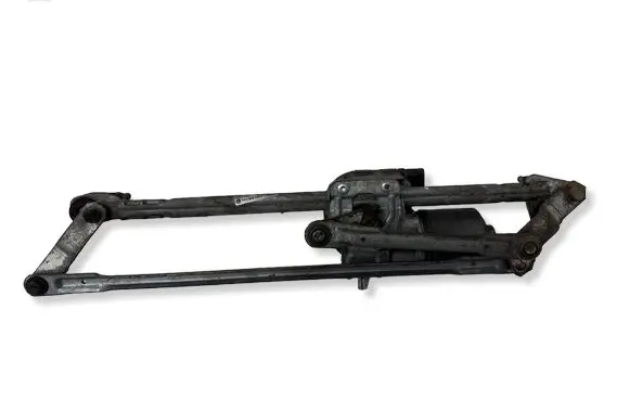 Volkswagen Golf V Front wiper linkage and motor 3397020832