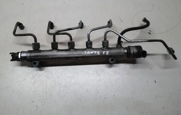 Hyundai Santa Fe Fuel main line pipe 0445214085 007438L3 3140027400