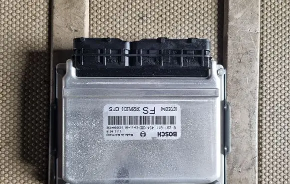 Honda Civic Engine control unit/module 0281011434 8973539741