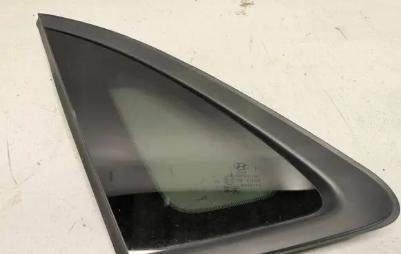 Hyundai Kona I Rear side window 87810J9000