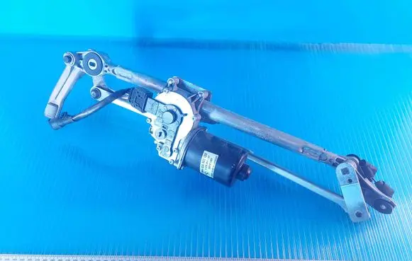 BMW 3 E90 E91 Front wiper linkage 40496012V 697826401 5306B