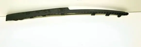 Front bumper lip