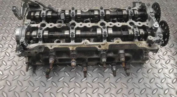 Toyota Land Cruiser (BJ70) Engine head D188241085