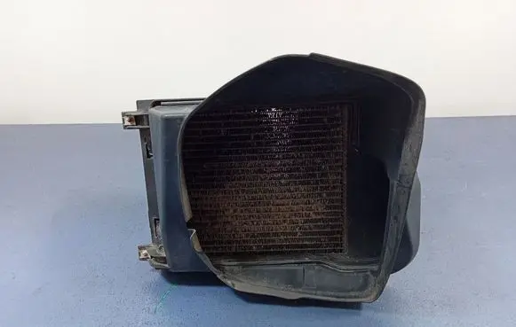 BMW X6 E71 Engine oil radiator 51717180625