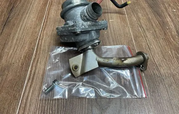 Mercedes-Benz SL R129 EGR valve 0021403860