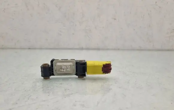 Audi A4 S4 B7 8E 8H Airbag deployment crash/impact sensor 8E0959643B