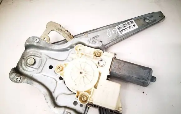 Toyota Avensis T250 Sliding door window regulator with motor 
