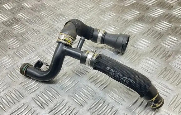 Audi A5 8T 8F Engine coolant pipe/hose 059121073K 059121113N