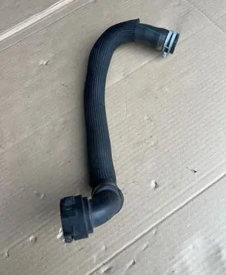 Volvo XC60 Engine coolant pipe/hose 31474863