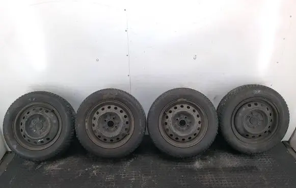 Toyota Yaris R14 steel rim KBA43736