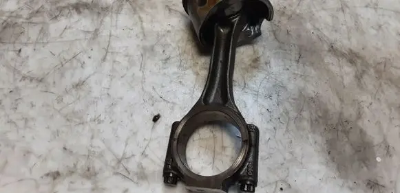 Volkswagen Golf V Piston with connecting rod 038J 221107 051808