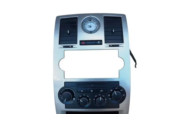 Chrysler 300 - 300C Climate control unit P55111031AE