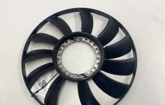 Audi A4 S4 B5 8D Fan impeller 058121301B