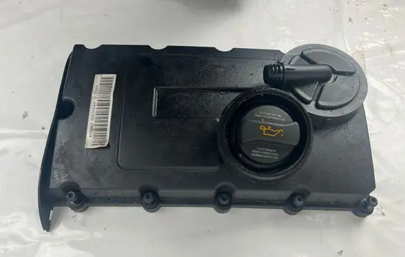 Chrysler Sebring (JS) Rocker cam cover 03G103475