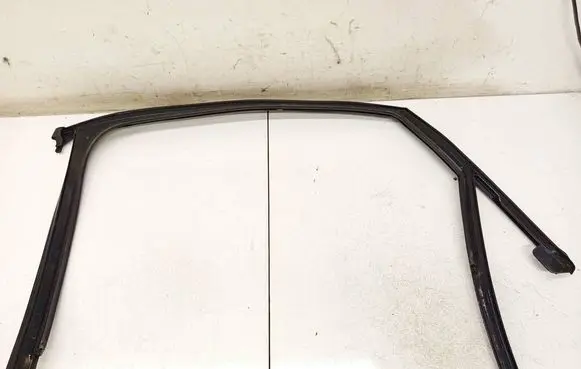 Audi A4 S4 B8 8K Rubber seal rear door 8K5839439