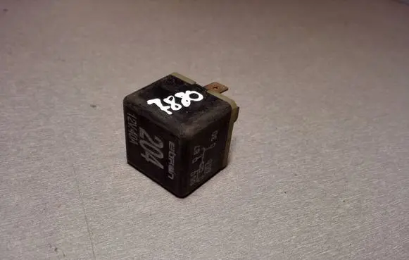 Audi A6 S6 C5 4B Other relay 431951253H