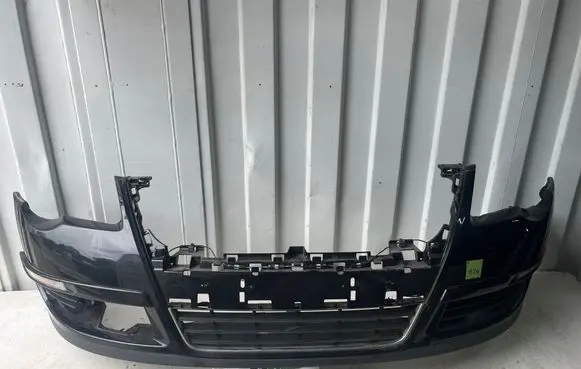 Volkswagen PASSAT B6 Front bumper 3C0807221