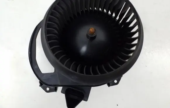 Mercedes-Benz A W176 A/C air flow flap actuator/motor A2469062501