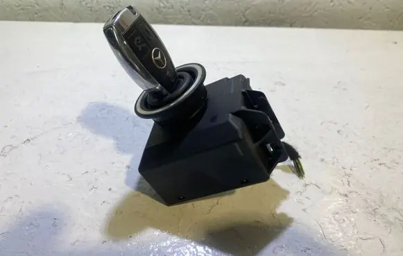 Mercedes-Benz E W212 Ignition lock A2189053501 FRS4 0000289170301412012
