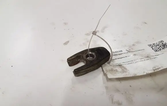 Renault Megane III Fuel Injector clamp holder