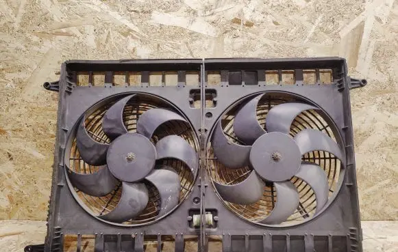 Maserati Quattroporte Electric radiator cooling fan