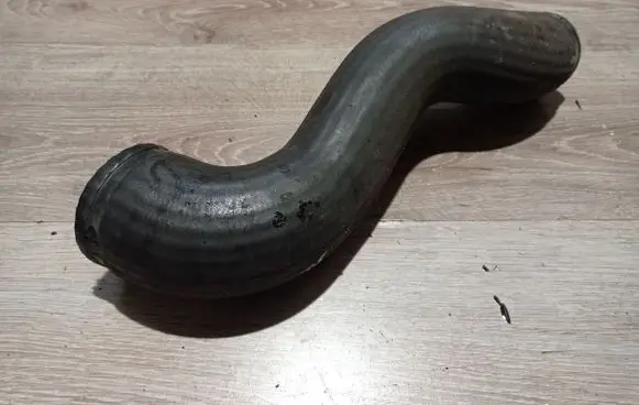 Volvo S60 Intercooler hose/pipe