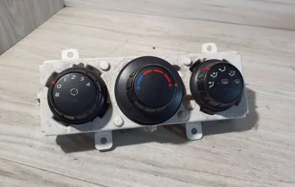 Renault Master III Climate control unit 275700007R 5L7741100 190440000