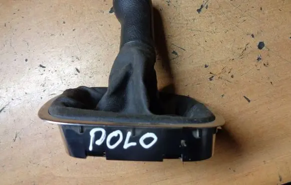 Volkswagen Polo V 6R Gear shifter/selector 6R0711113D 6R0711456B