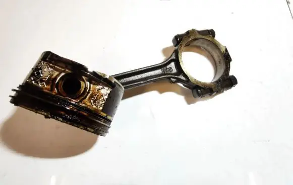Dodge Caravan Piston with connecting rod 4654355D
