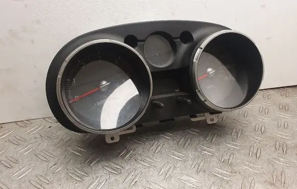 Nissan Qashqai+2 Speedometer (instrument cluster) JD78D 17UE3UC