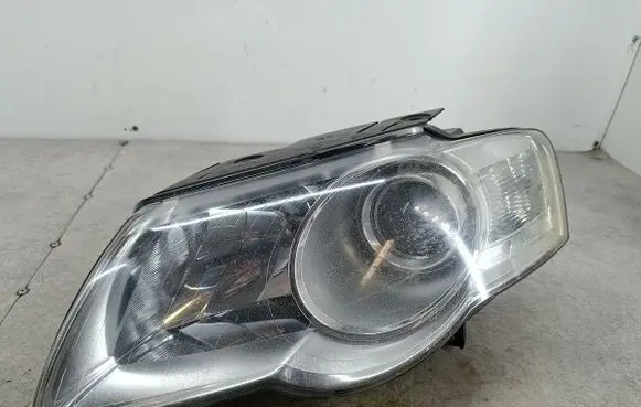 Volkswagen PASSAT B6 Headlight/headlamp 3C0941005Q