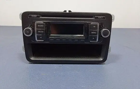 Volkswagen Golf Plus Radio/CD/DVD/GPS head unit 5K0035156A