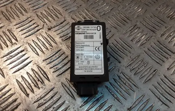Nissan X-Trail T30 Door central lock control unit/module 5WK46472B